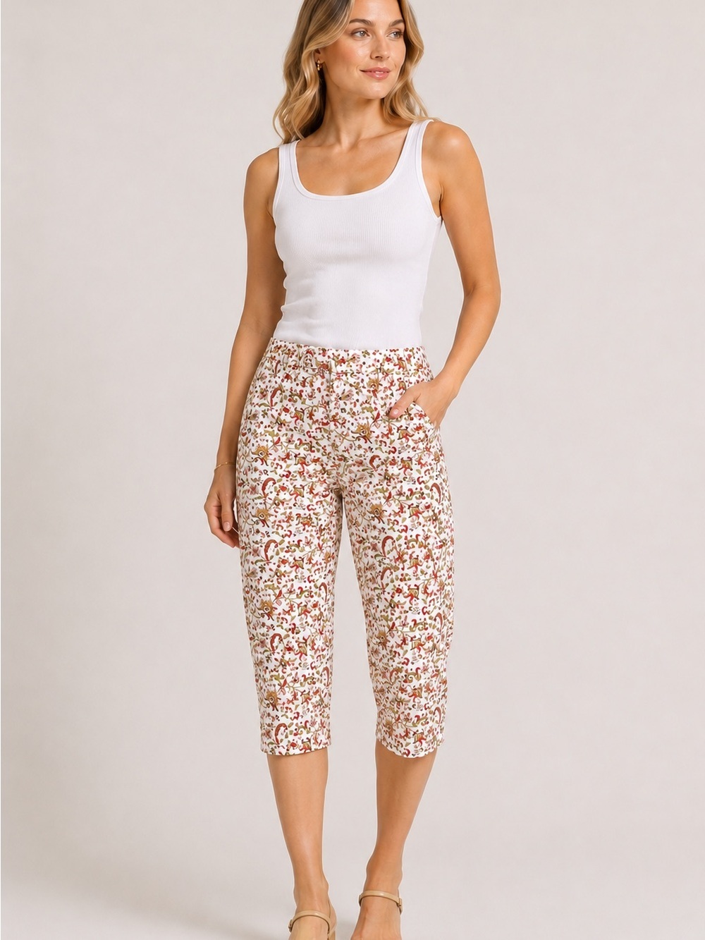 NWT Tommy Bahama Floral Capri Pants Size 10